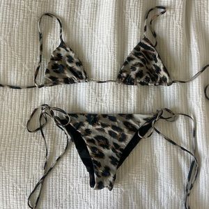 Frankie’s Bikinis Bikini Set